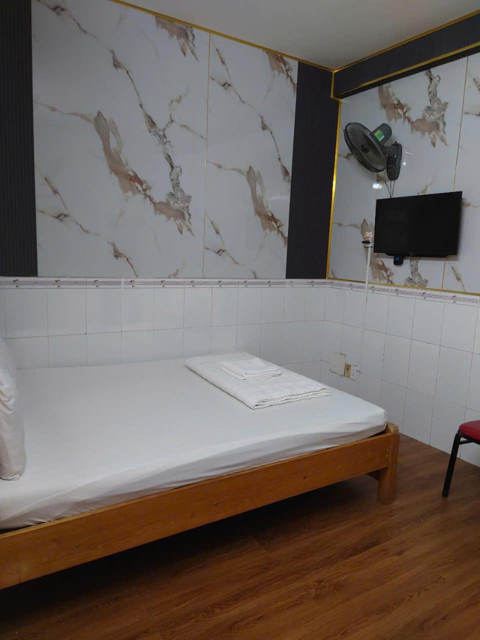 Hotel Khach San Hoa Anh Anh à Hô Chi Minh-Ville Extérieur photo