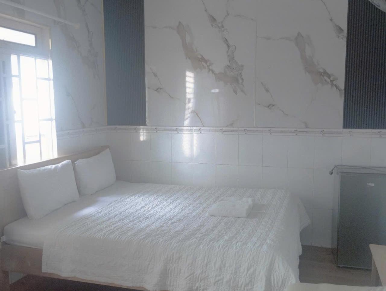 Hotel Khach San Hoa Anh Anh à Hô Chi Minh-Ville Extérieur photo