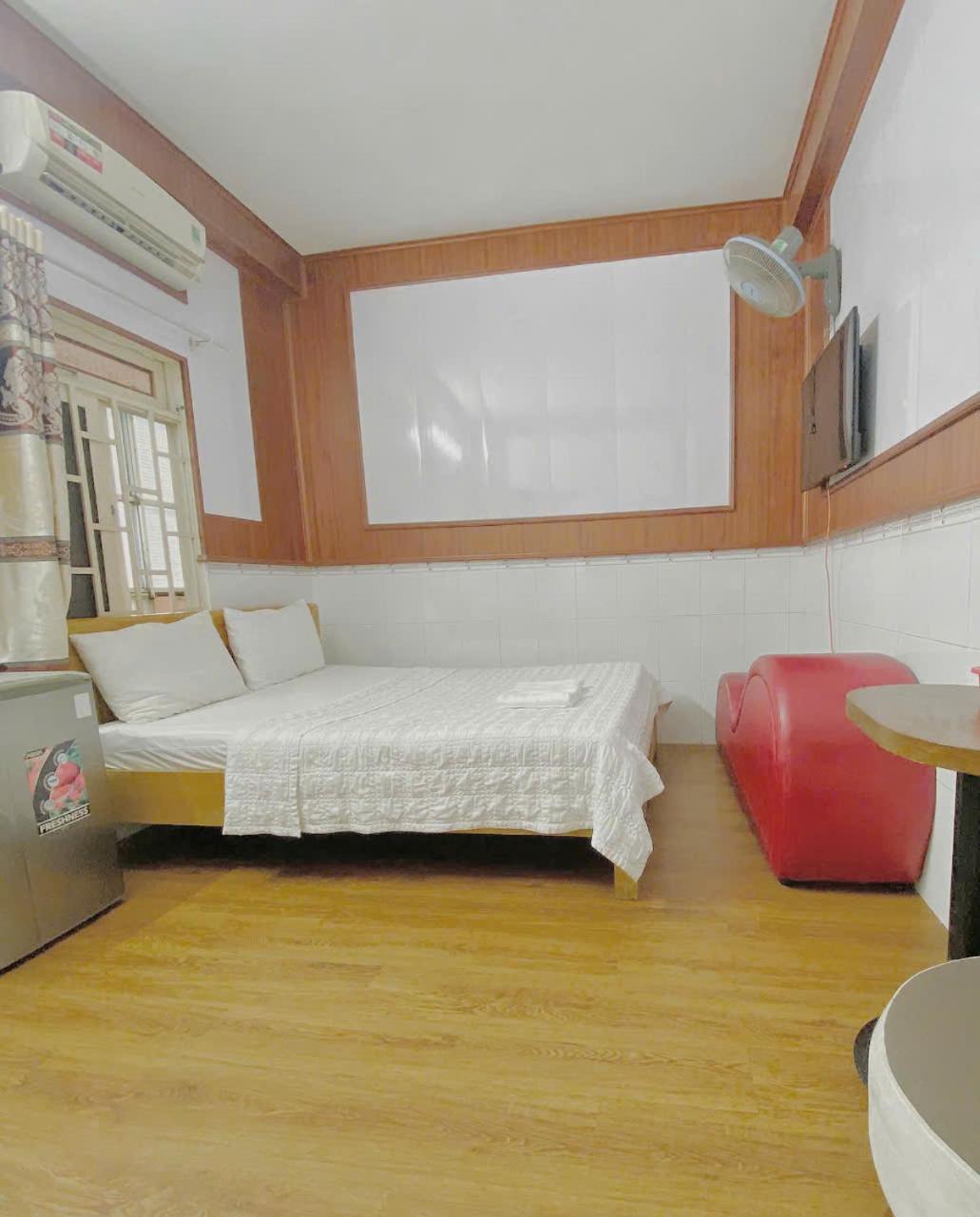 Hotel Khach San Hoa Anh Anh à Hô Chi Minh-Ville Extérieur photo